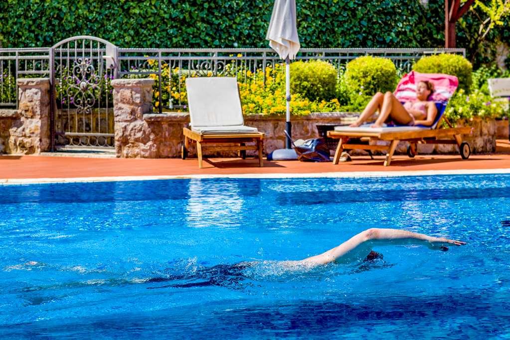 Boutique Kazbek Hotel