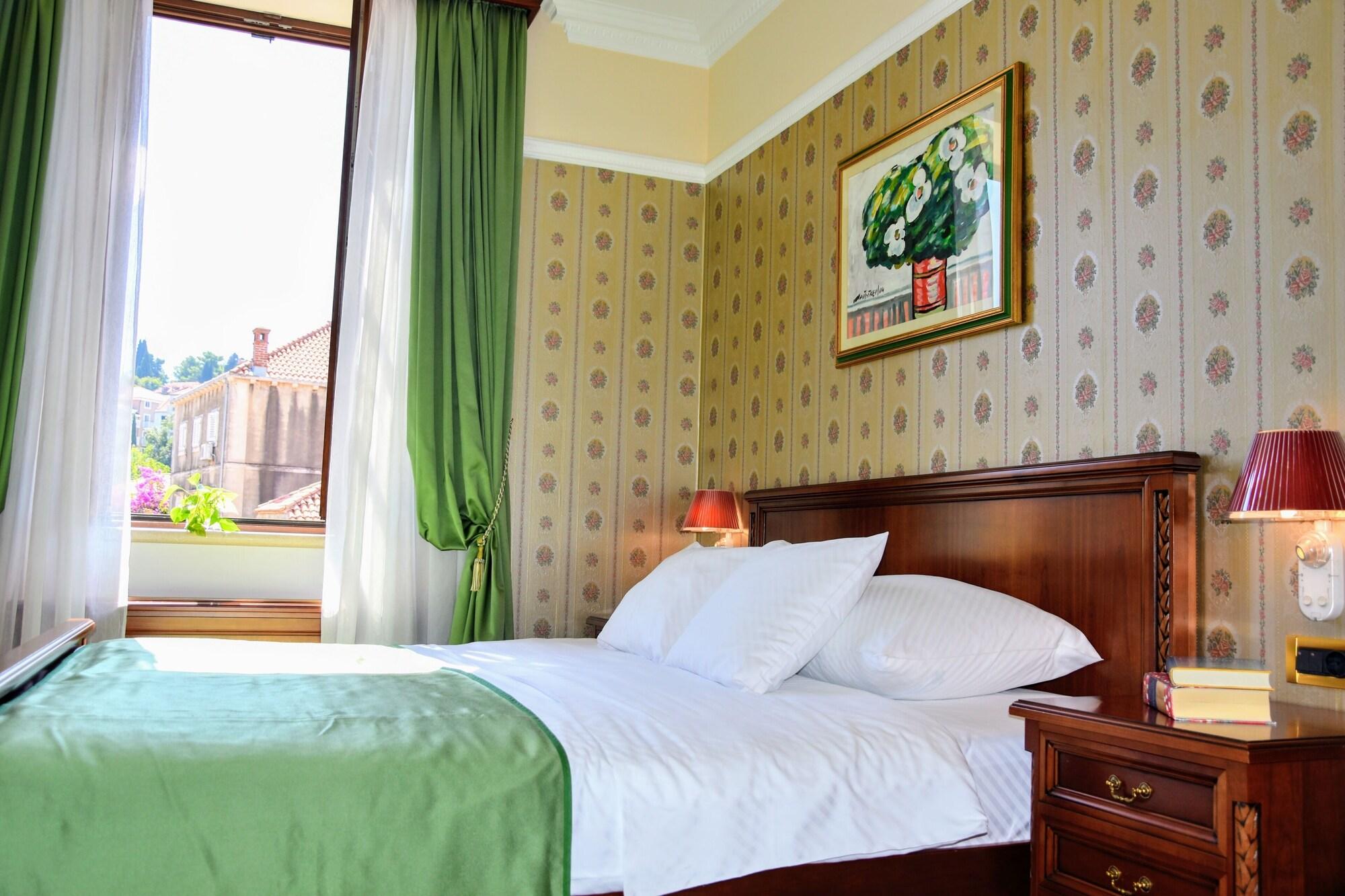 Boutique Kazbek Hotel 5*